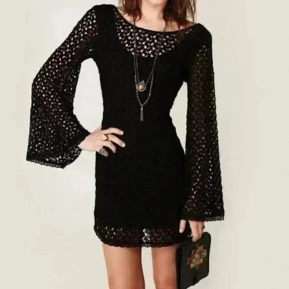 Free People Gypsy Lace Crochet Mini Dress XS Black Bell Sleeve Bodycon - Picture 2 of 8